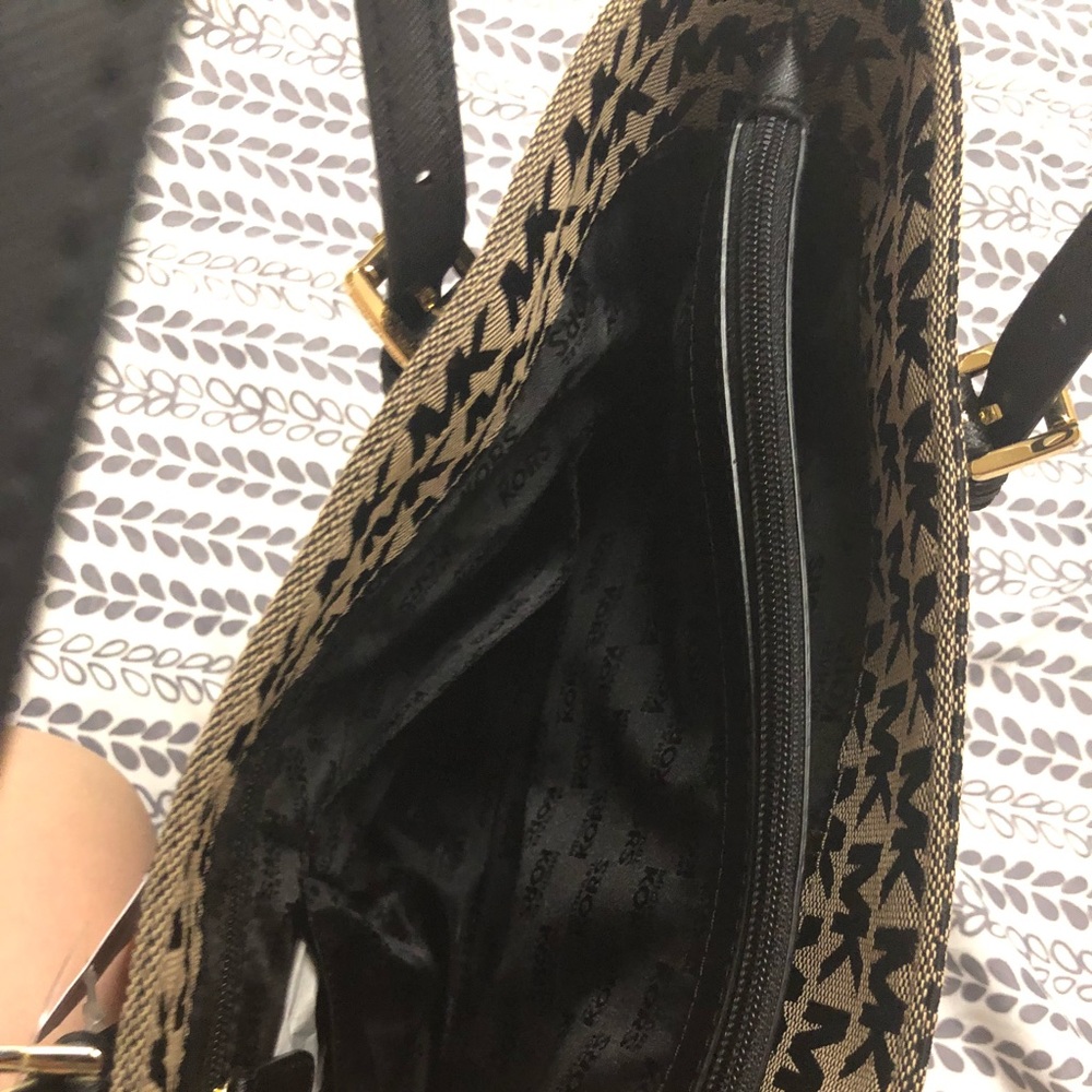Purse - Picture 5 of 8